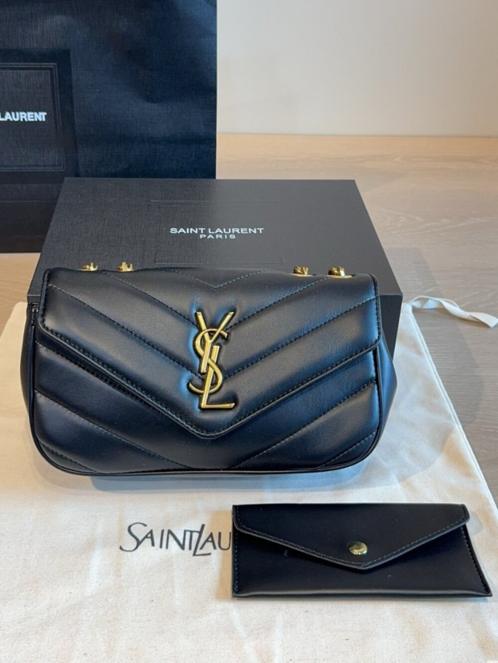 🌌Yves Saint Laurent🌌 black leather chain bag 25*6*15cm